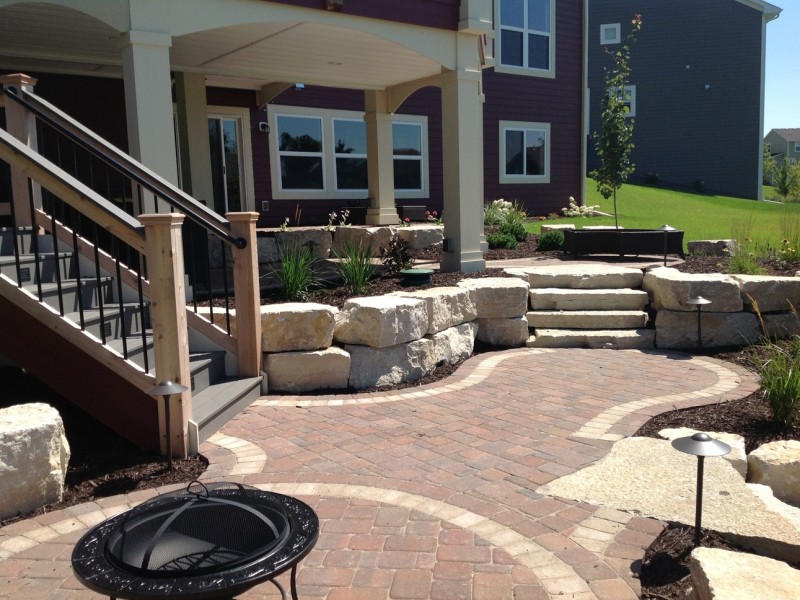 Rosemount Landscaping Paver Patio 17