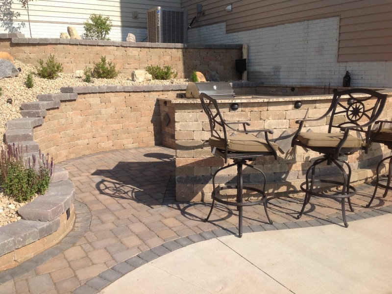 Maple Grove Outdoor Kitchen Landscaping 05