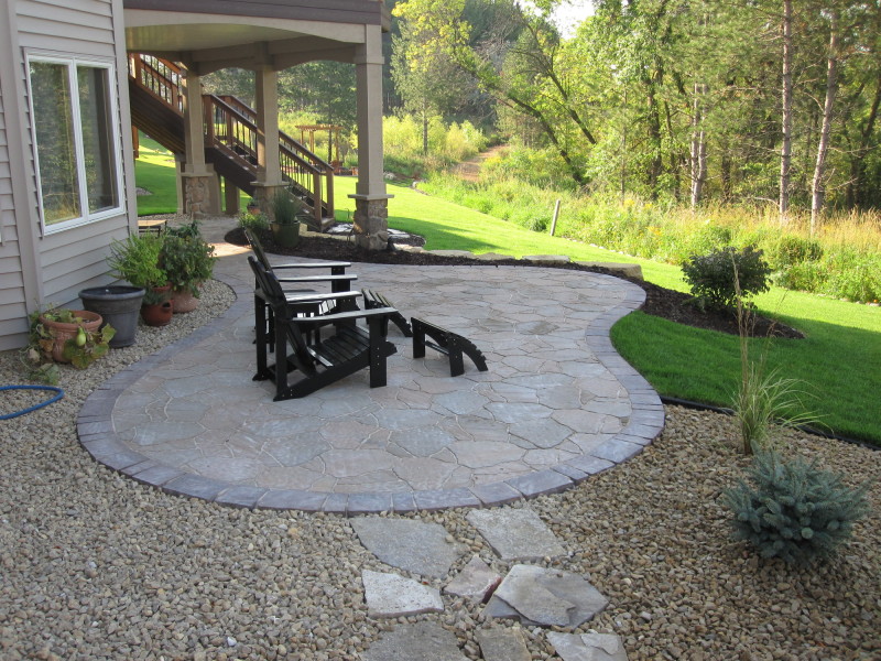 Plymouth Paver Patio Landscaping 01